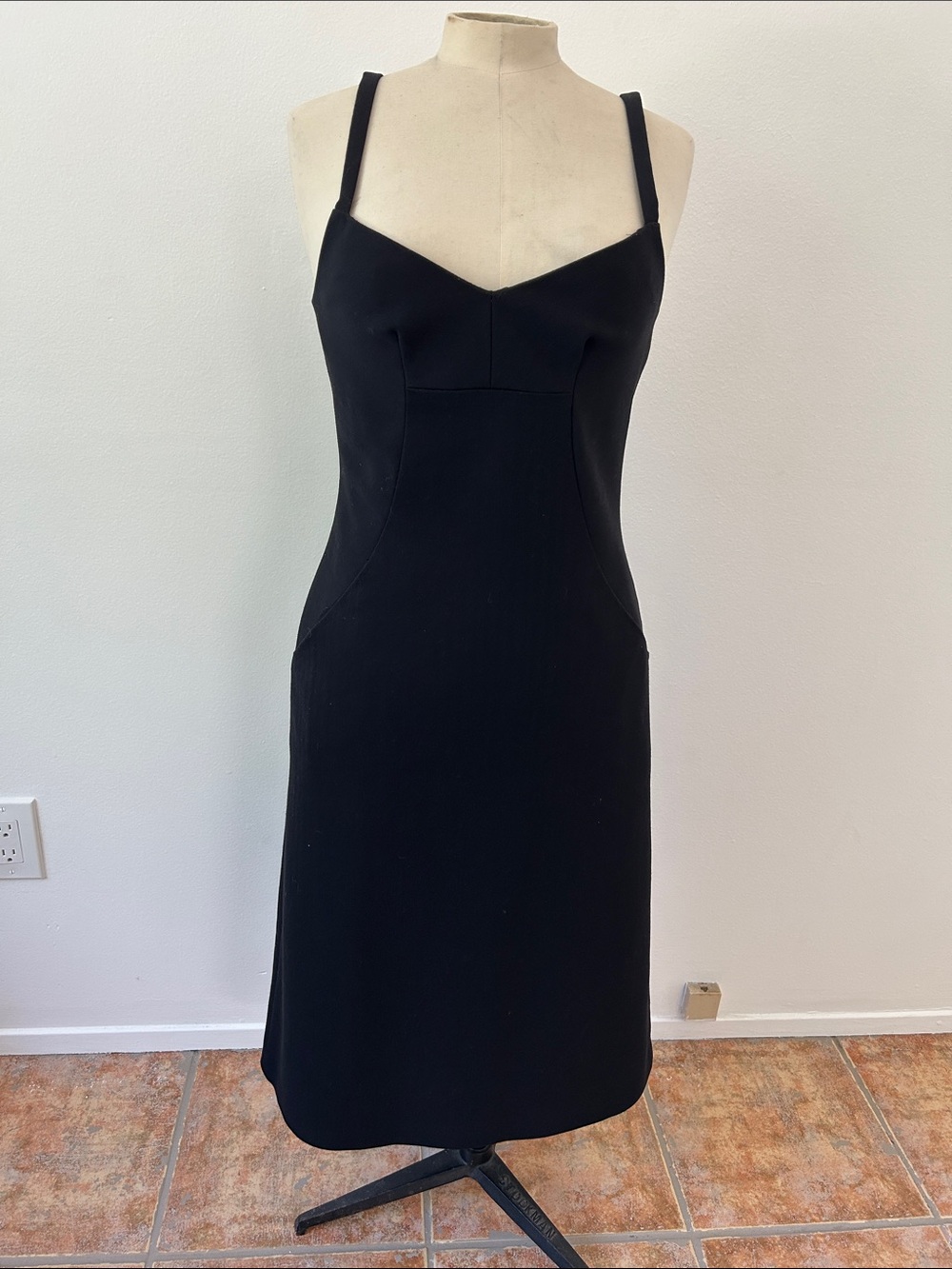 BCBGMAXAZRIA Black Sleeveless V-Neck Midi Sheath Dress, Made in USA, Pockets